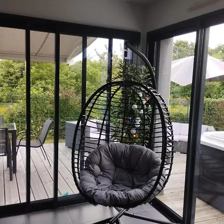 House 6 People With Jacuzzi St Marc Sur 44 Holiday home *
