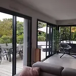 House 6 People With Jacuzzi St Marc Sur 44 * Saint-Nazaire