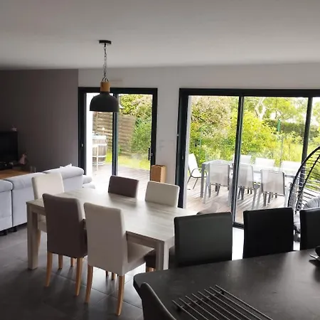 Nyaraló House 6 People With Jacuzzi St Marc Sur 44 *