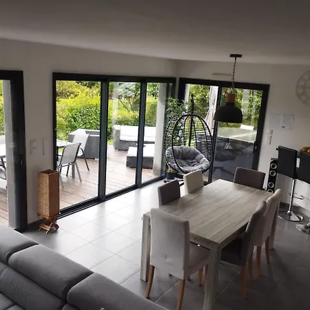 House 6 People With Jacuzzi St Marc Sur 44 Nyaraló