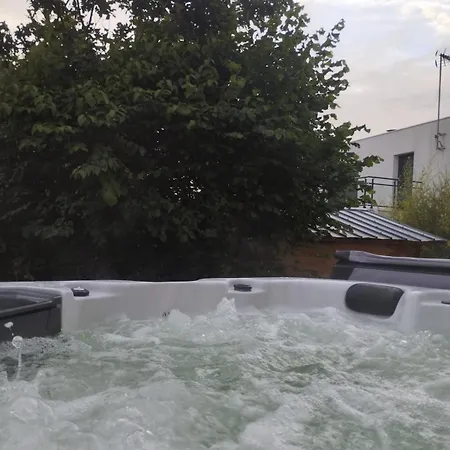 House 6 People With Jacuzzi St Marc Sur 44 Holiday home *