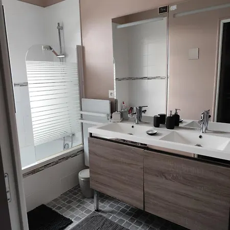 House 6 People With Jacuzzi St Marc Sur 44